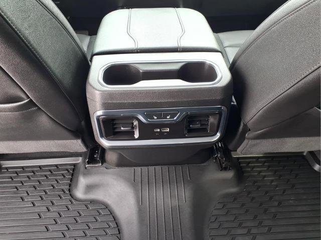 Used 2024 Chevrolet Silverado 3500 LTZ w/ LTZ Convenience Package image 19