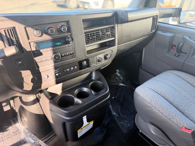 Used 2022 Chevrolet Express 3500 w/ Power Convenience Package RWD image 18