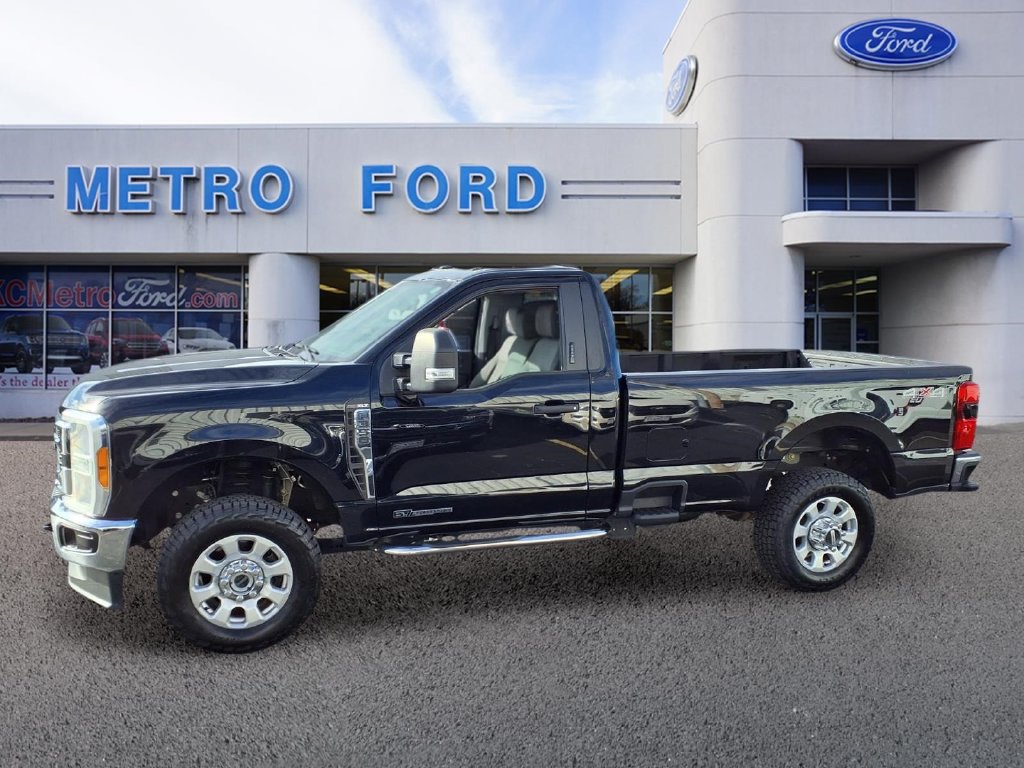 Certified 2023 Ford F350 XLT w/ 360-Degree Camera Package AWD/4WD image 6