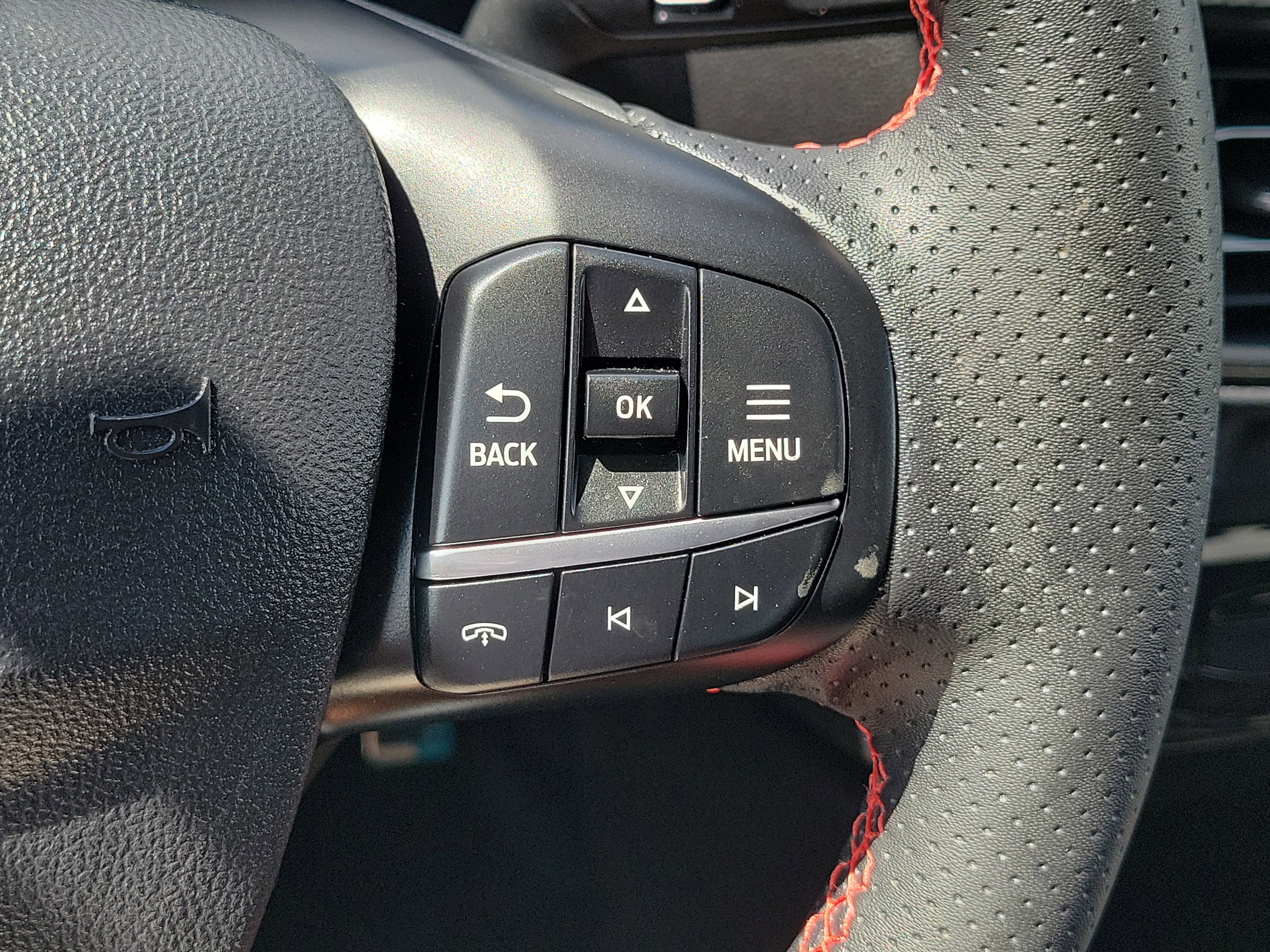 Certified 2023 Ford Escape ST-Line w/ Tech Pack #1 AWD/4WD image 24