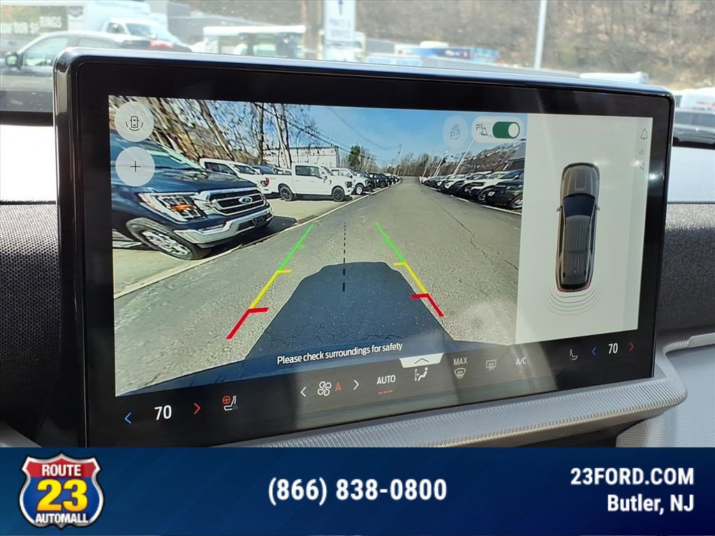 Certified 2025 Ford Explorer Active w/ Active Comfort Package AWD/4WD image 16