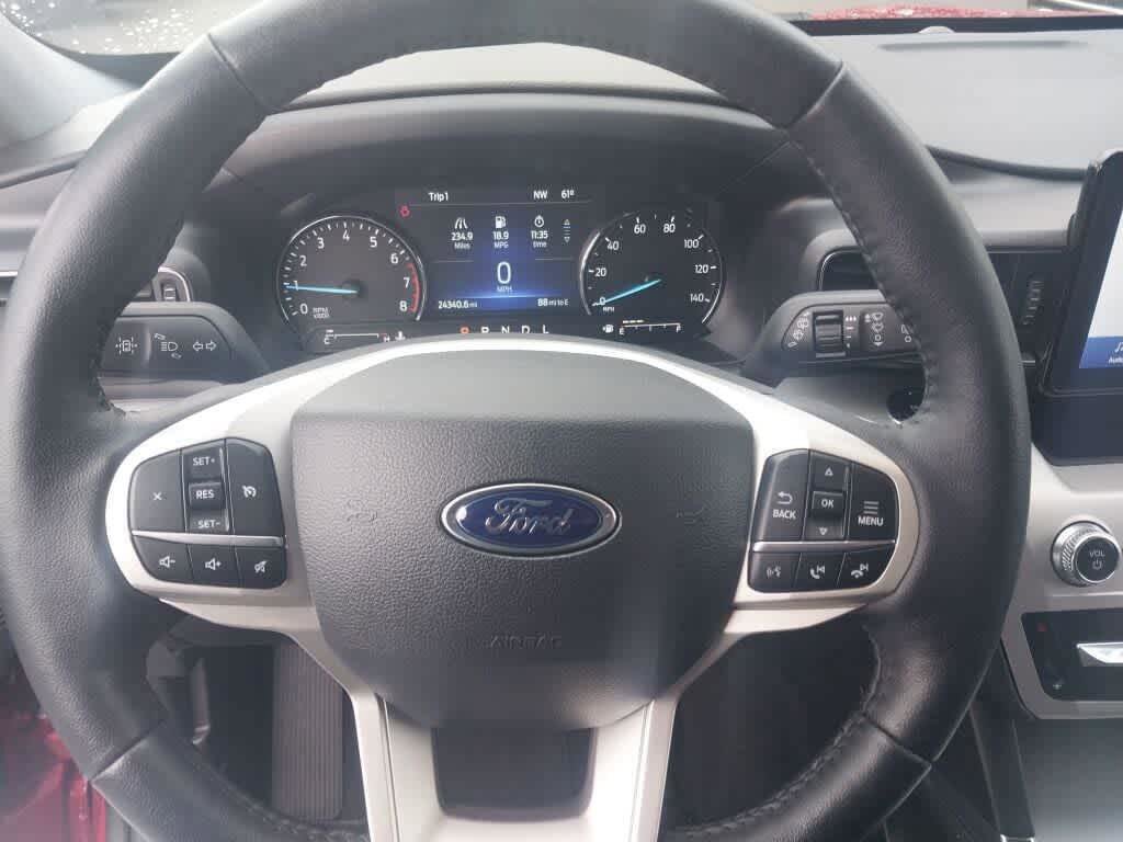 Certified 2023 Ford Explorer XLT w/ Equipment Group 202A AWD/4WD image 10