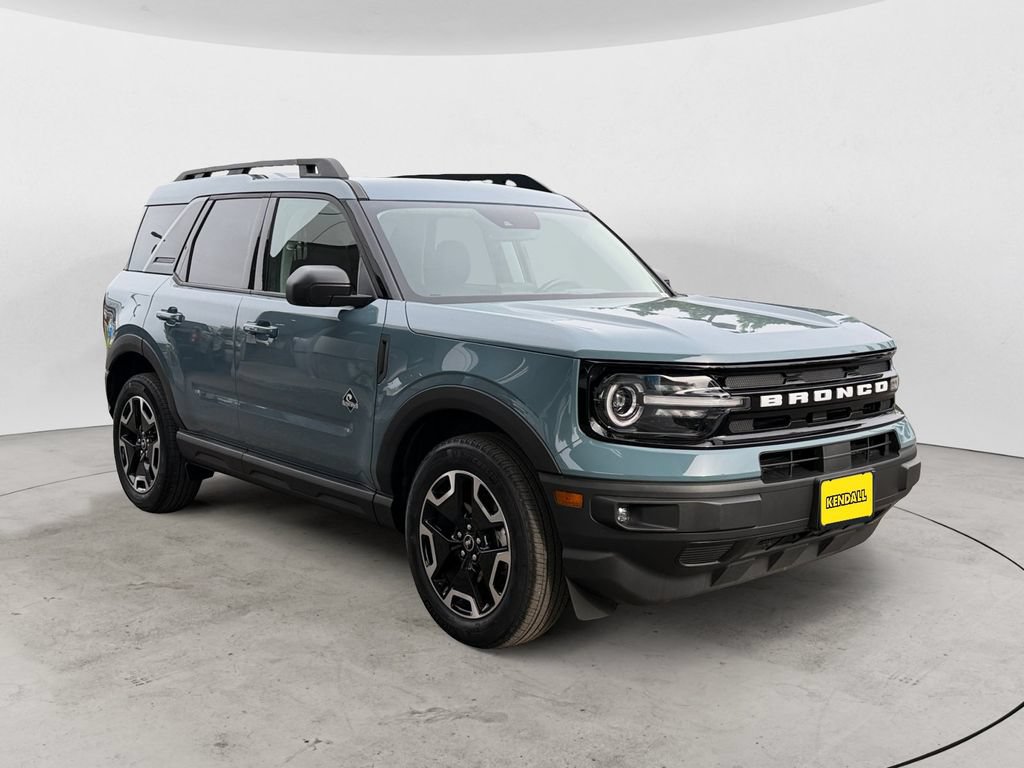 Certified 2023 Ford Bronco Sport Outer Banks w/ Tech Package AWD/4WD image 7