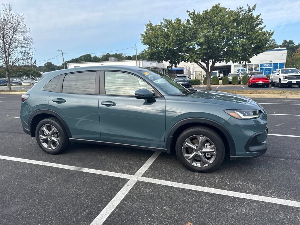 Used 2026 Honda HR-V LX image 5