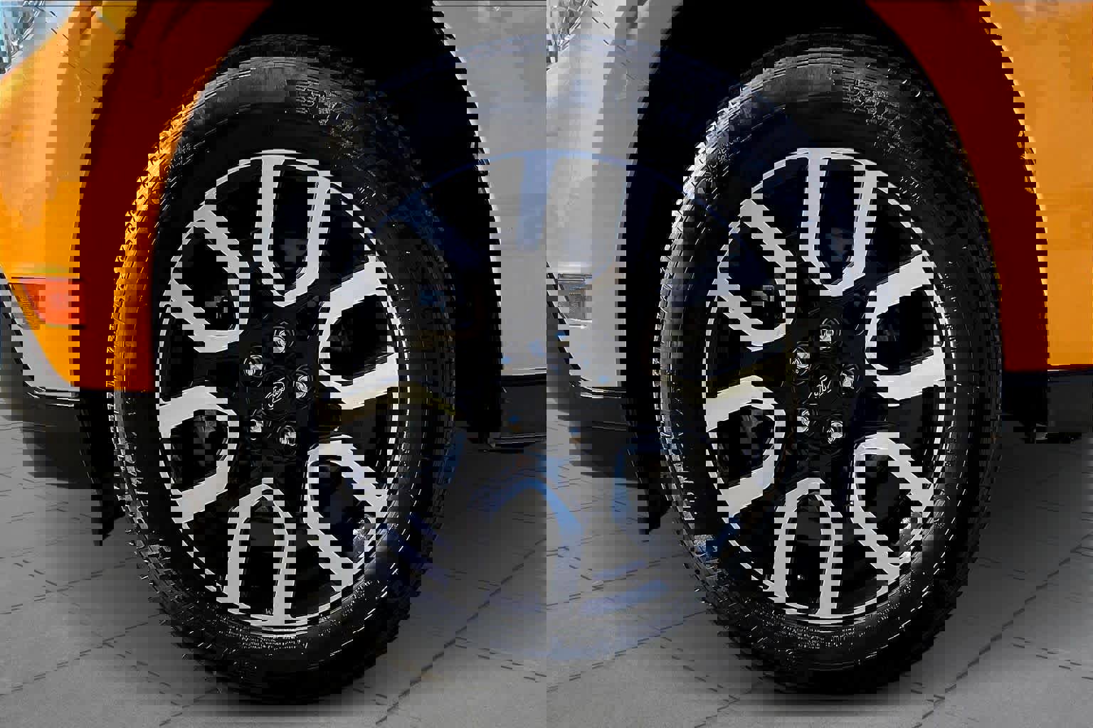 Certified 2022 Ford Maverick Lariat w/ Equipment Group 500A Standard image 12