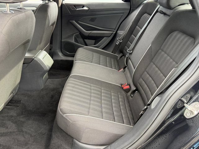 Used 2023 Volkswagen Jetta Sport FWD image 7