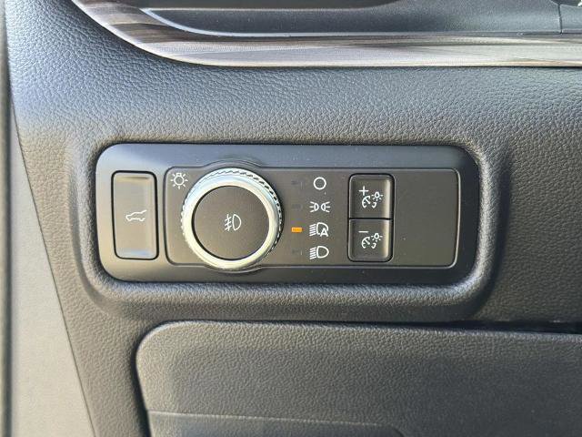 Certified 2023 Ford Explorer Limited w/ Limited Technology Package image 18