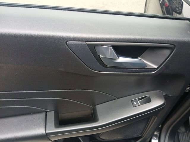 Certified 2022 Ford Escape SEL image 46