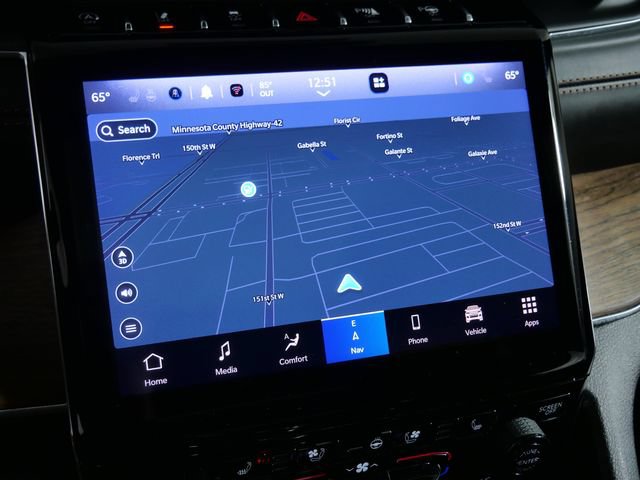 Used 2023 Jeep Grand Cherokee L Summit w/ Luxury Tech Group V AWD/4WD image 24