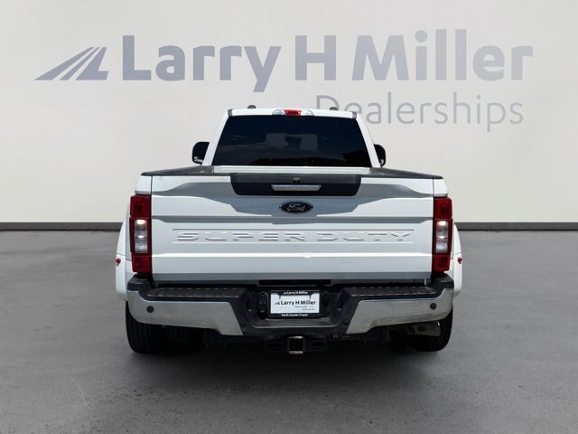 Certified 2020 Ford F350 XLT w/ XLT Premium Package AWD/4WD image 4