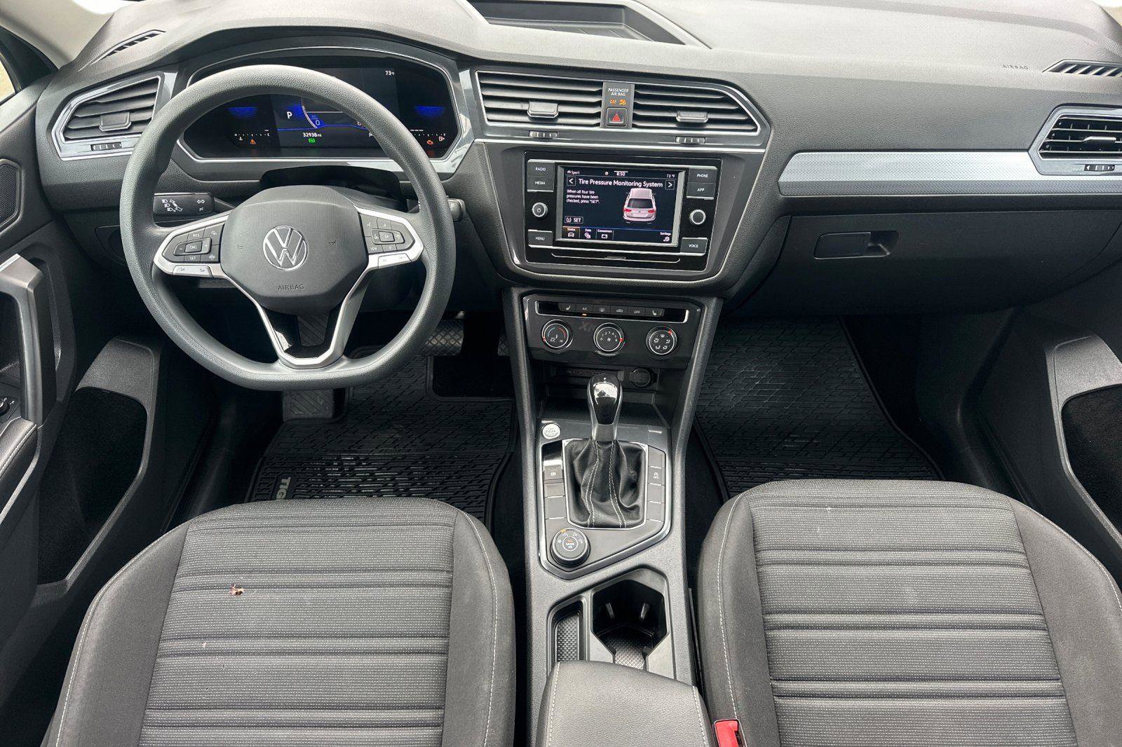 Used 2022 Volkswagen Tiguan S image 14