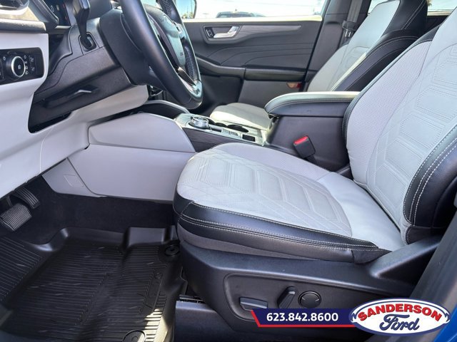 Certified 2023 Ford Escape SE w/ PHEV Premium Package FWD image 15