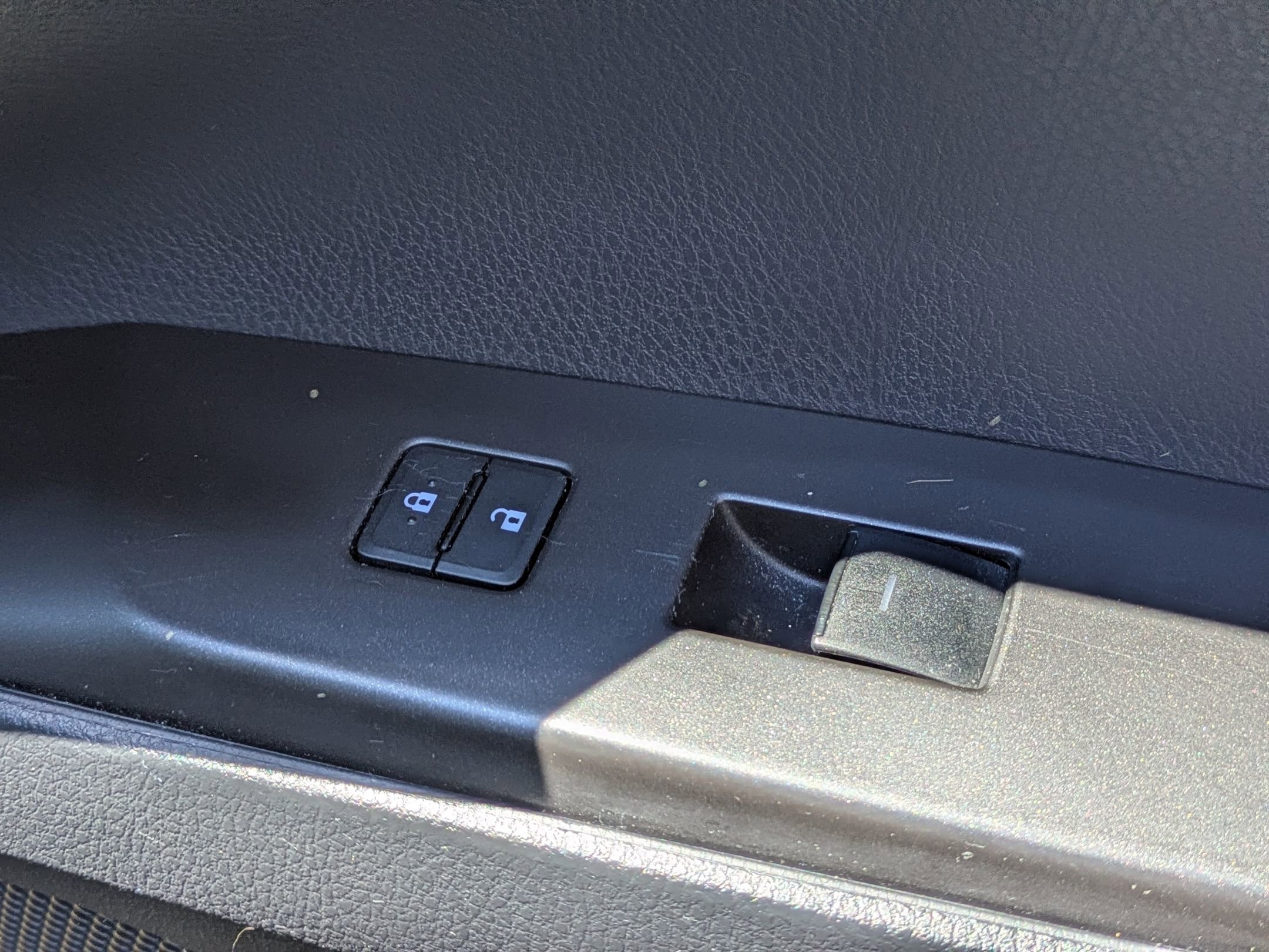 Used 2021 Toyota Camry SE image 34