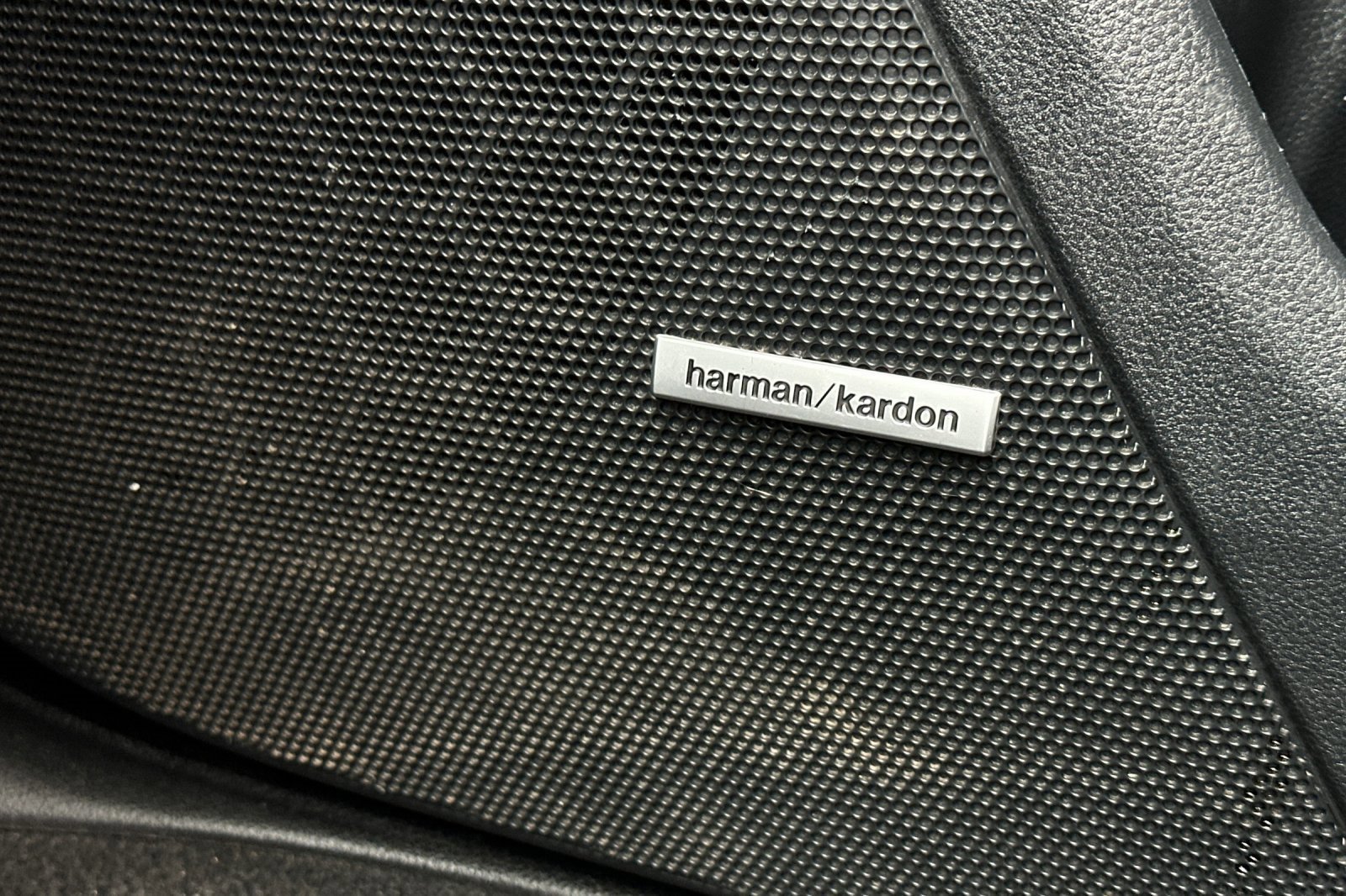 Used 2018 Subaru Crosstrek 2.0i Limited image 19