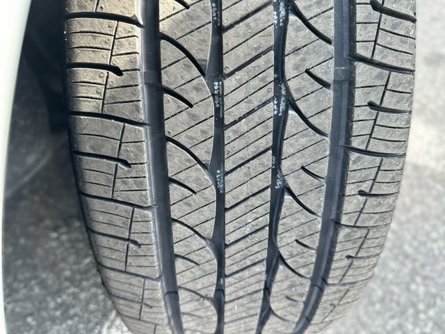 Used 2024 Lexus ES 300h Ultra Luxury w/ Accessory Package (Z2) image 11