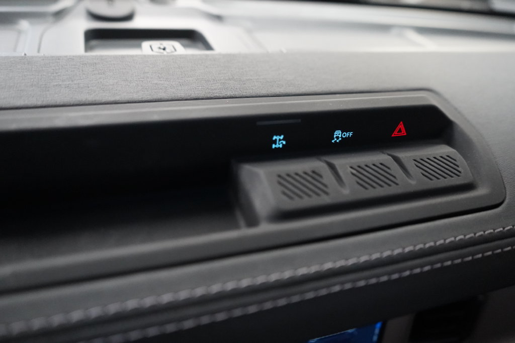 Certified 2025 Ford Bronco Outer Banks AWD/4WD image 37
