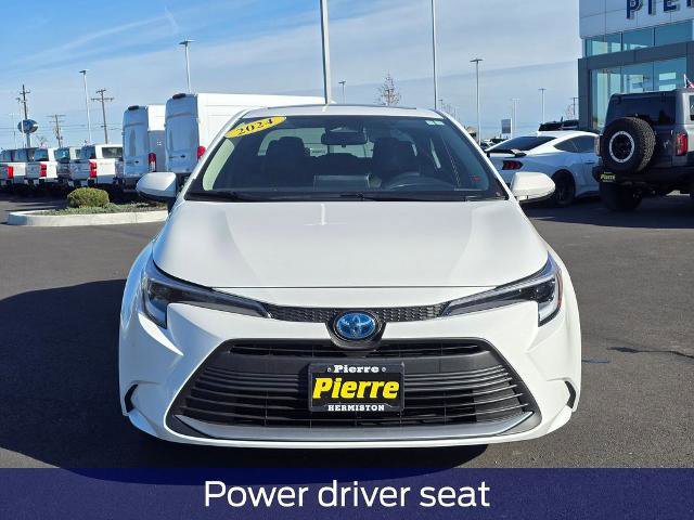 Used 2024 Toyota Corolla XLE FWD image 5