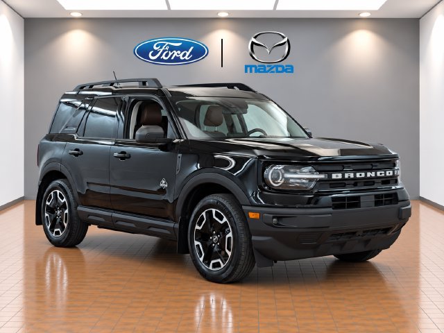 Certified 2023 Ford Bronco Sport Outer Banks w/ Tech Package AWD/4WD image 1