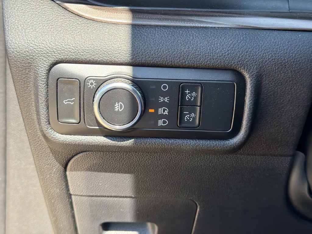 Certified 2023 Ford Explorer Limited w/ Limited Technology Package RWD image 24