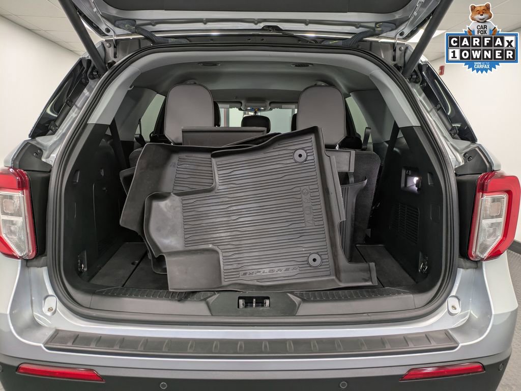 Certified 2022 Ford Explorer XLT w/ Equipment Group 202A image 26