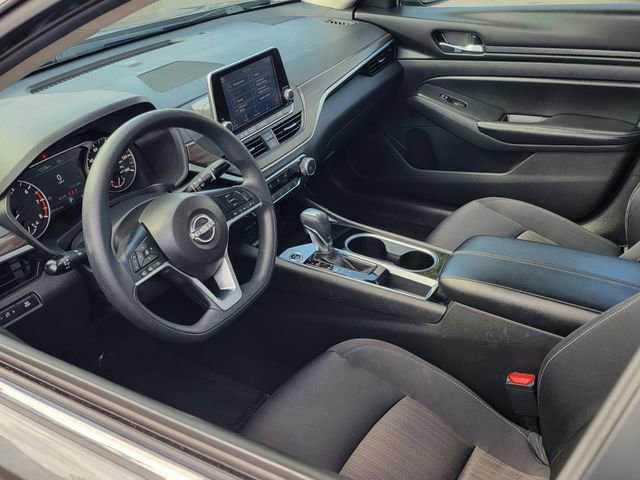 Used 2024 Nissan Altima 2.5 SV image 8