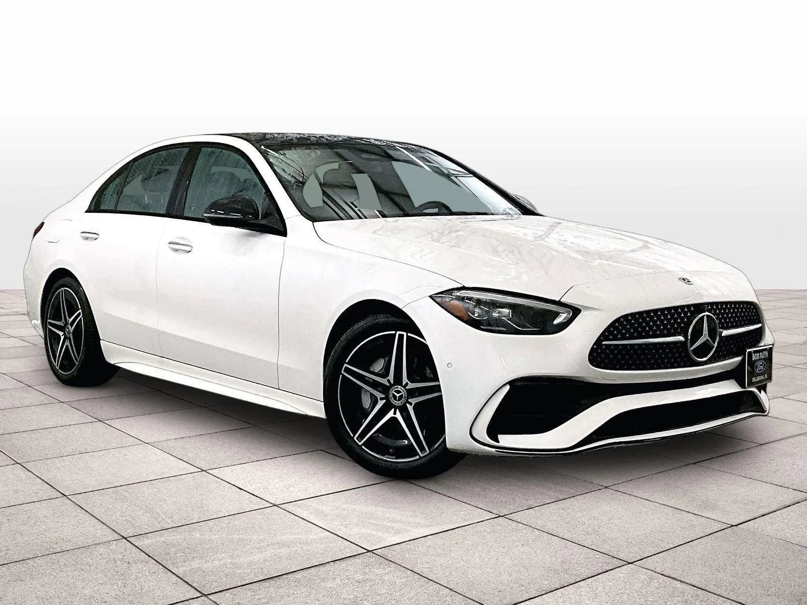 Used 2022 Mercedes-Benz C 300 4MATIC Sedan image 2