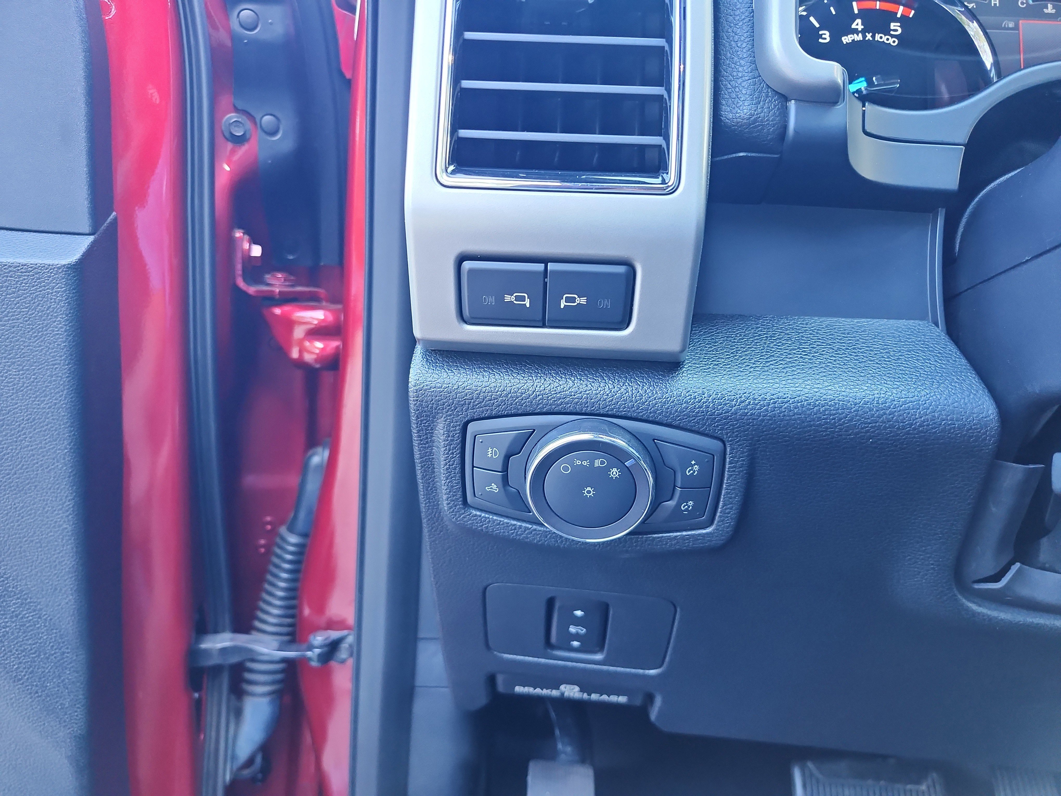 Certified 2019 Ford F250 Lariat w/ Tow Technology Bundle image 14