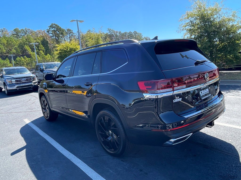Used 2024 Volkswagen Atlas SE w/ Panoramic Sunroof Package AWD/4WD image 5