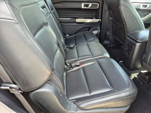 Certified 2022 Ford Explorer XLT w/ Equipment Group 202A RWD image 19