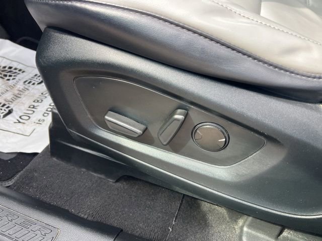 Certified 2021 Ford Explorer XLT w/ Equipment Group 202A image 21