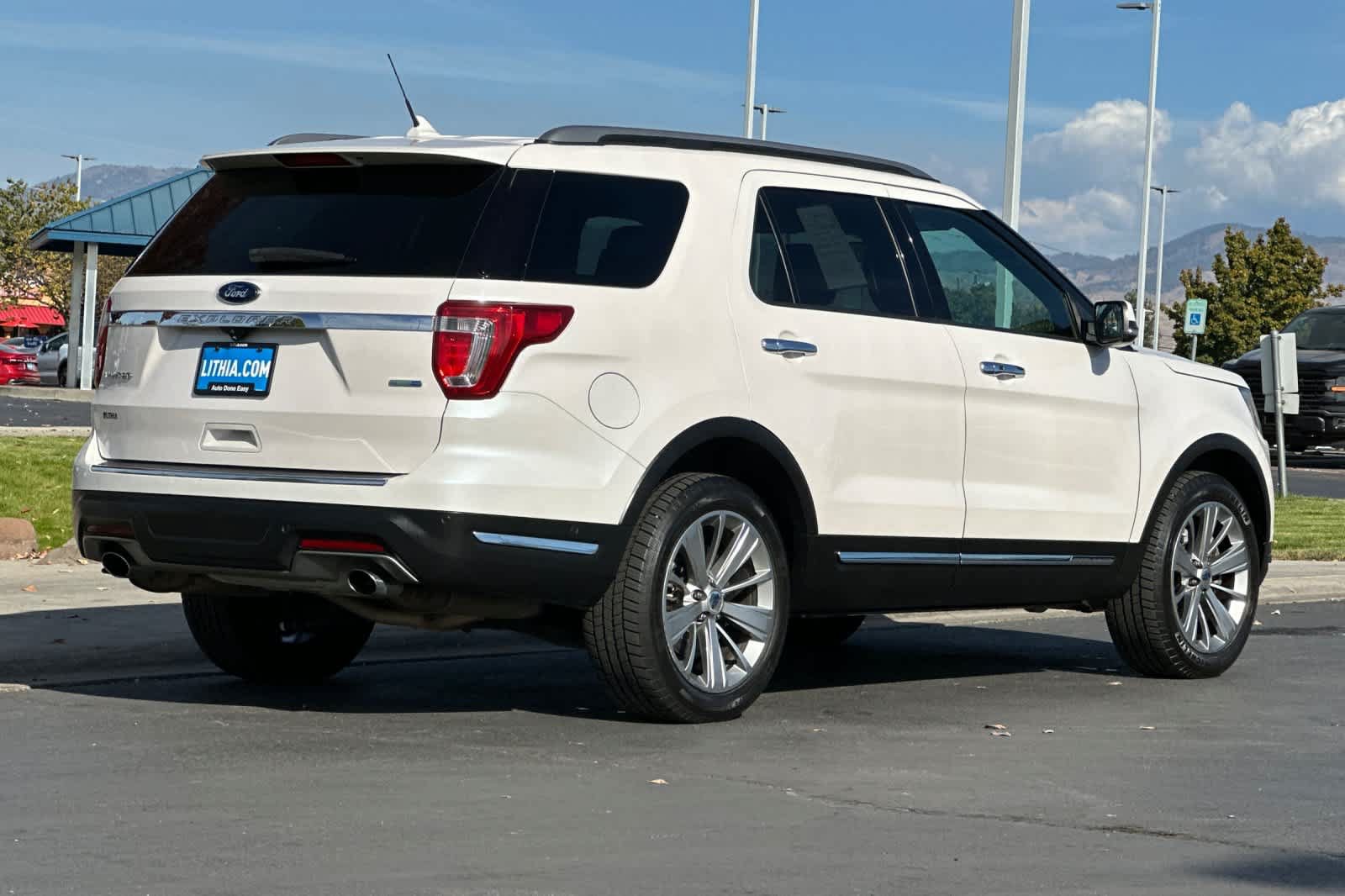 Certified 2018 Ford Explorer Limited w/ Equipment Group 301A AWD/4WD image 2
