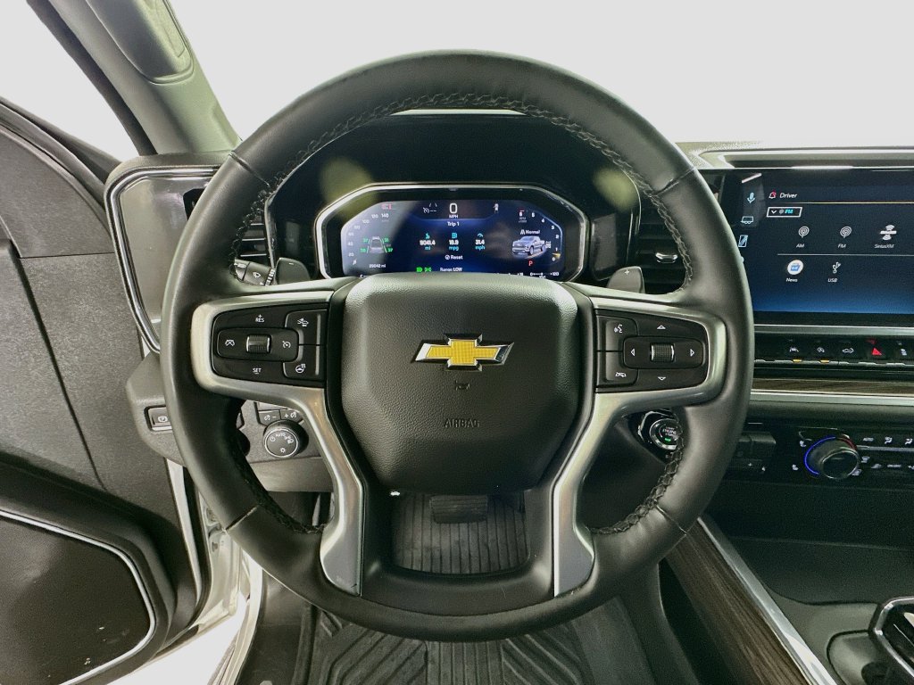 Used 2026 Chevrolet Silverado 1500 LT AWD/4WD image 14