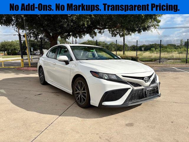 Used 2023 Toyota Camry SE
