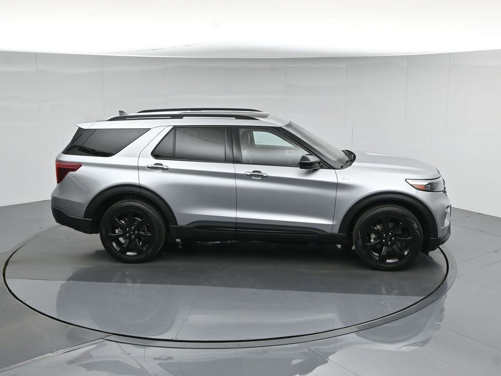 Certified 2023 Ford Explorer ST-Line w/ Class IV Trailer Tow Package RWD image 57