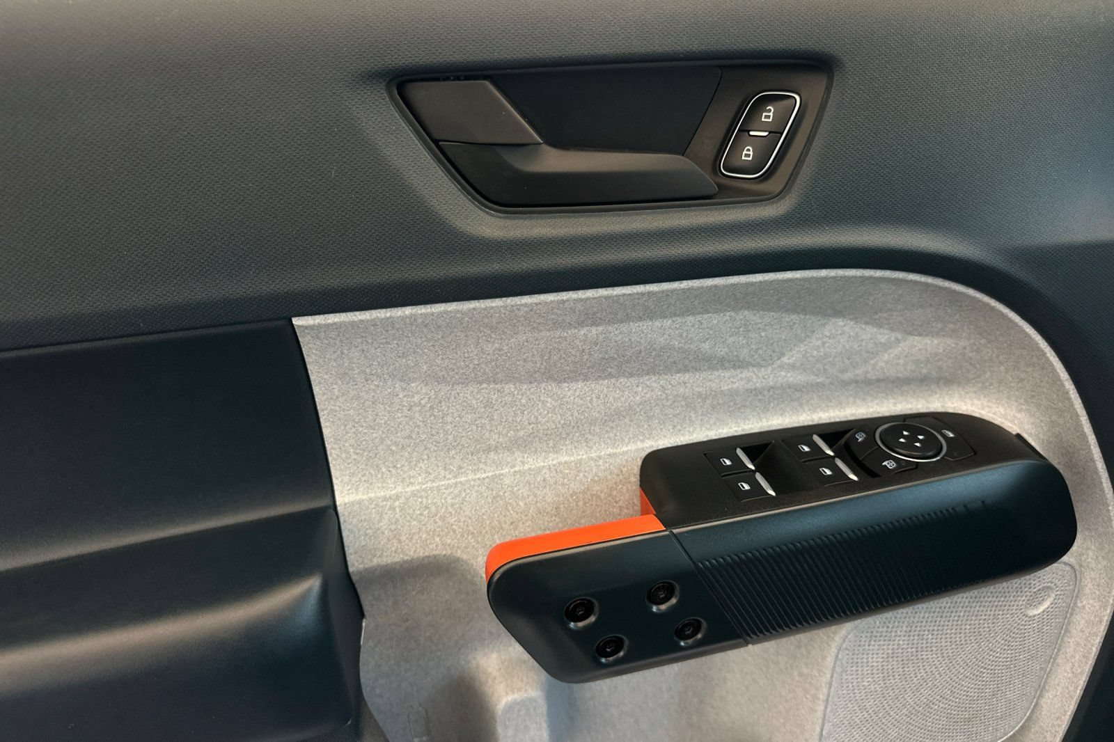 Certified 2023 Ford Maverick XLT FWD image 10
