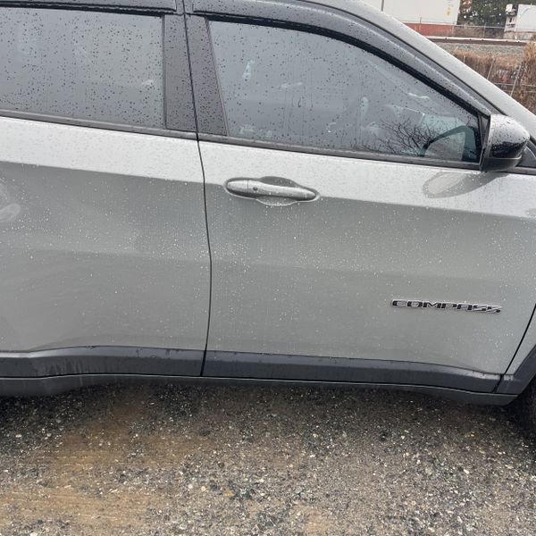 Used 2023 Jeep Compass Latitude image 14