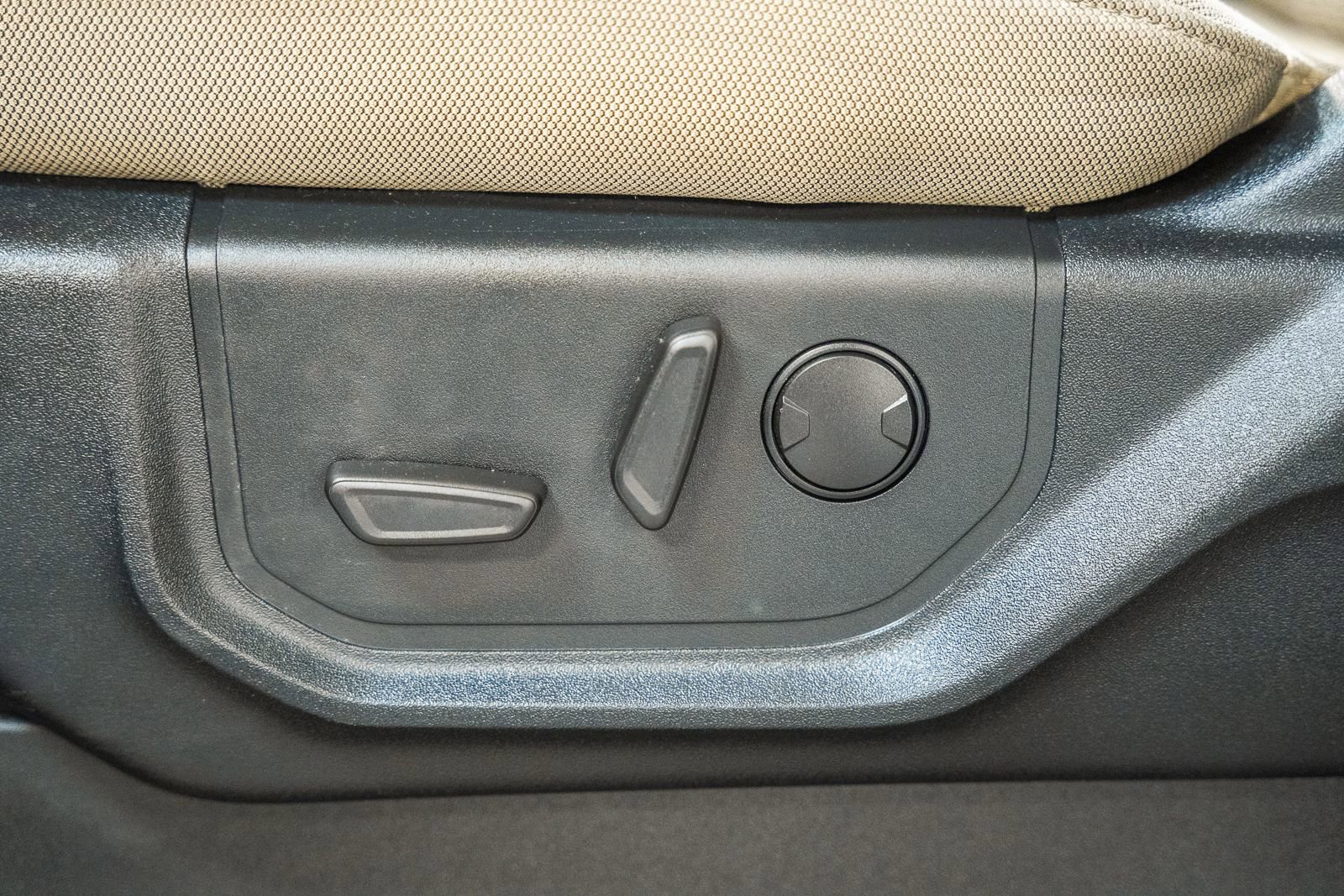 Certified 2020 Ford F150 XLT w/ Equipment Group 302A Luxury image 40