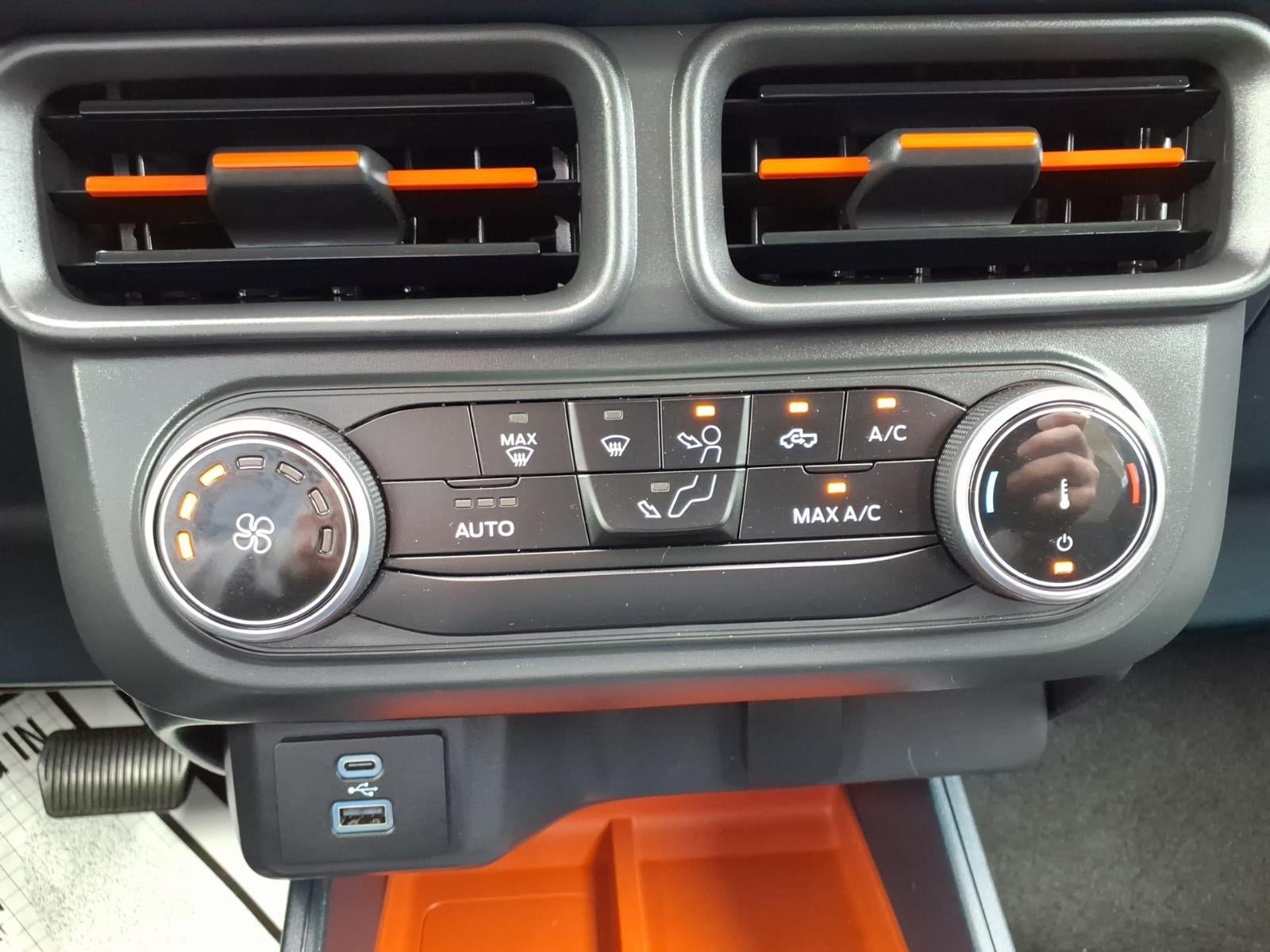Certified 2023 Ford Maverick XLT FWD image 25