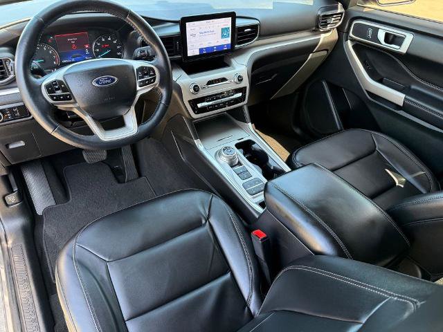 Certified 2023 Ford Explorer XLT w/ Equipment Group 202A RWD image 10