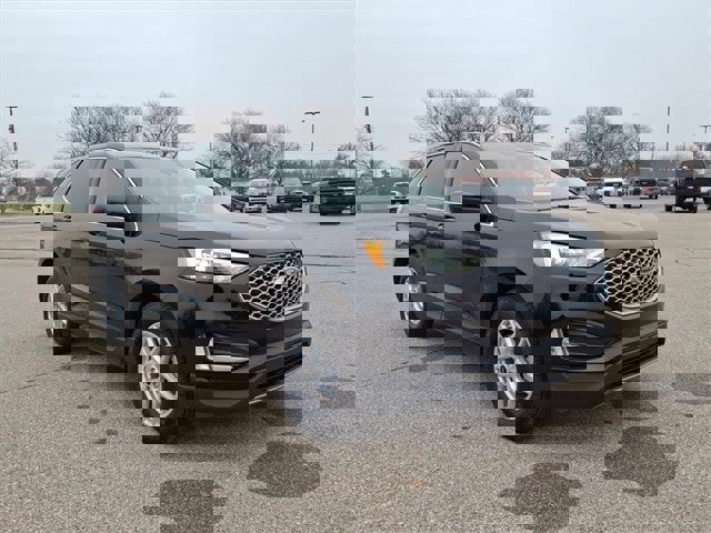 Certified 2024 Ford Edge SEL w/ Convenience Package image 5