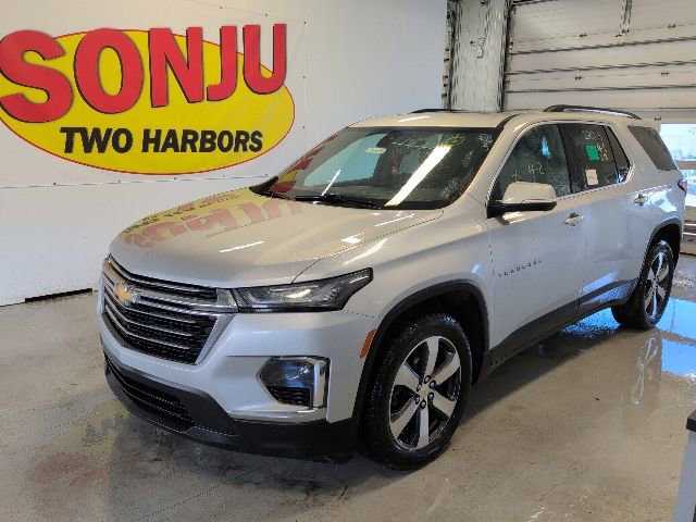 Used 2022 Chevrolet Traverse LT AWD/4WD image 1