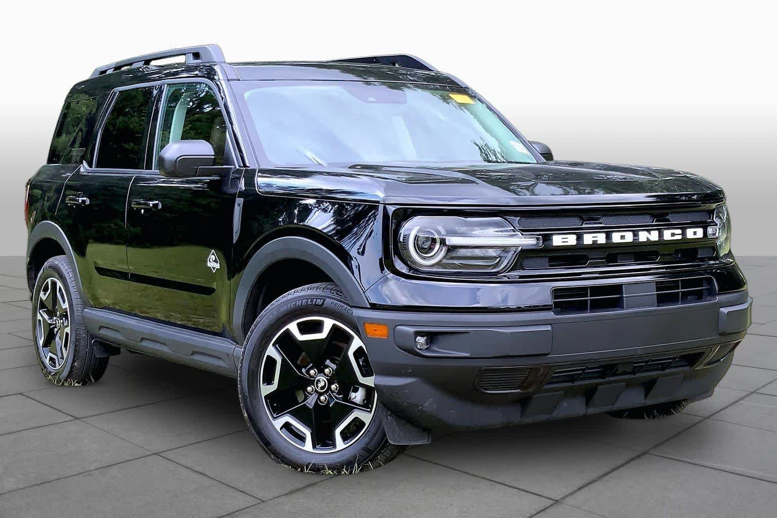 Certified 2024 Ford Bronco Sport Outer Banks w/ Tech Package AWD/4WD image 3