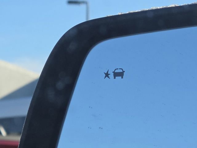 Used 2020 GMC Acadia SLE w/ Driver Convenience Package image 16