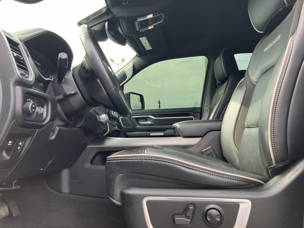 Used 2022 RAM 1500 Laramie AWD/4WD image 32