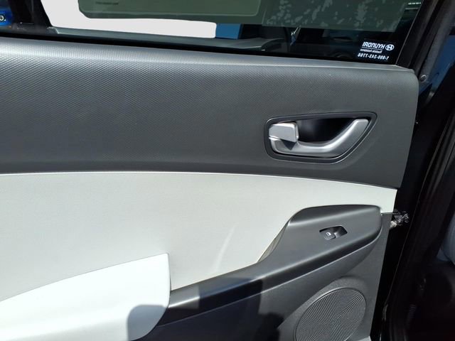 Used 2023 Hyundai Kona SEL w/ Convenience Package image 8