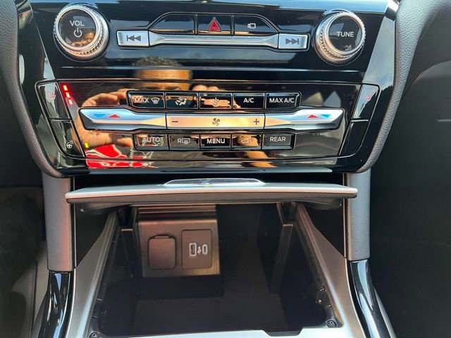 Certified 2022 Ford Explorer ST-Line w/ Class IV Trailer Tow Package image 53