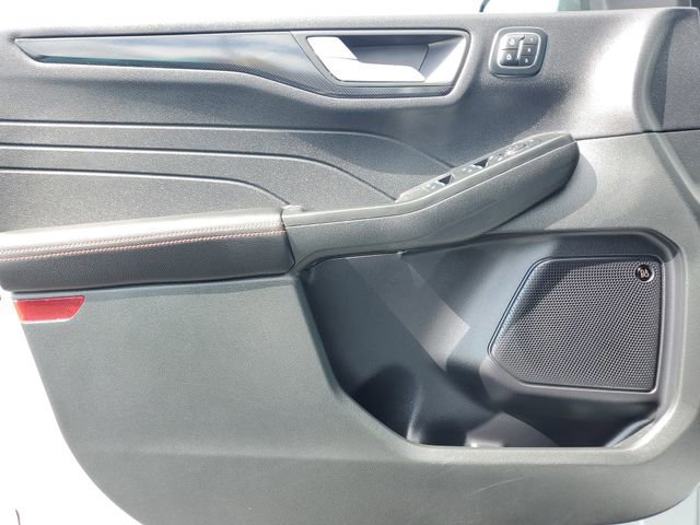 Certified 2025 Ford Escape ST-Line Select w/ Tech Pack #2 AWD/4WD image 24