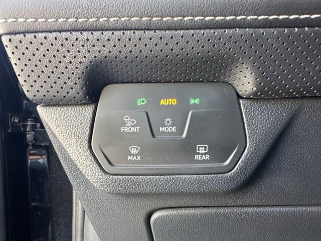 Used 2024 Volkswagen Atlas SE FWD image 25