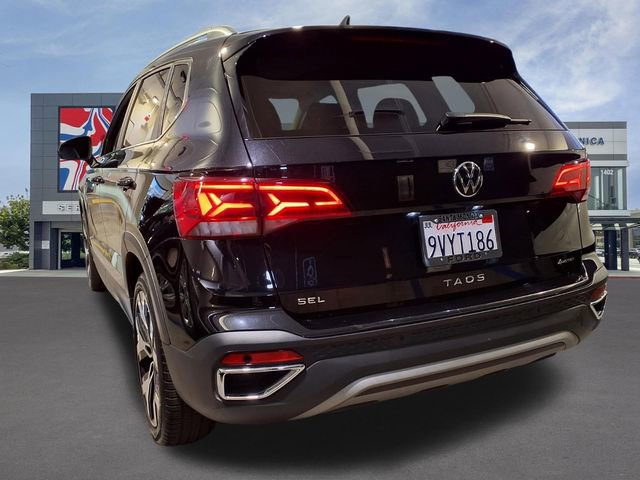 Used 2022 Volkswagen Taos SEL AWD/4WD image 3