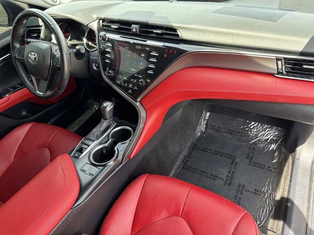 Used 2020 Toyota Camry XSE w/ Navigation Package image 30